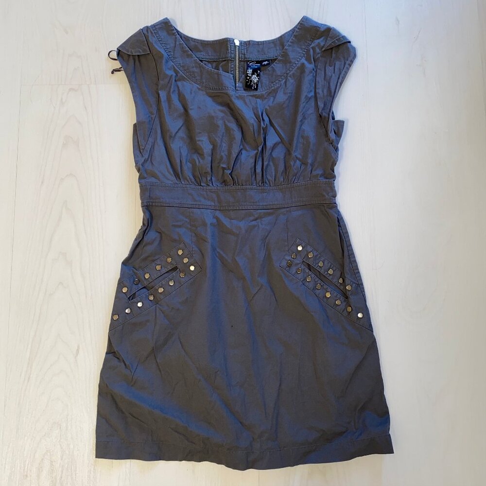 Guess Utility Dress in Army Gray with Cap Sleeves, Studded Pockets & Zipper